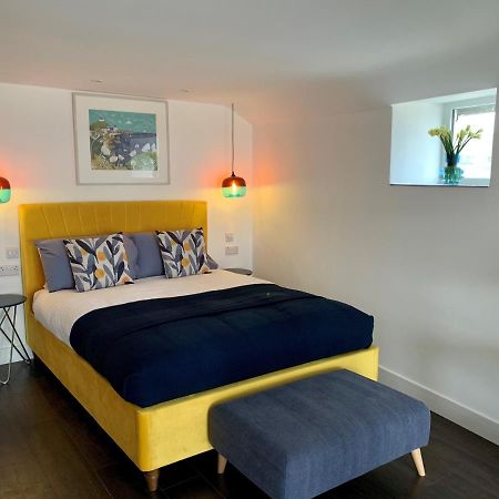 St Ives Modern Studio Apartment With Stunning Views! מראה חיצוני תמונה