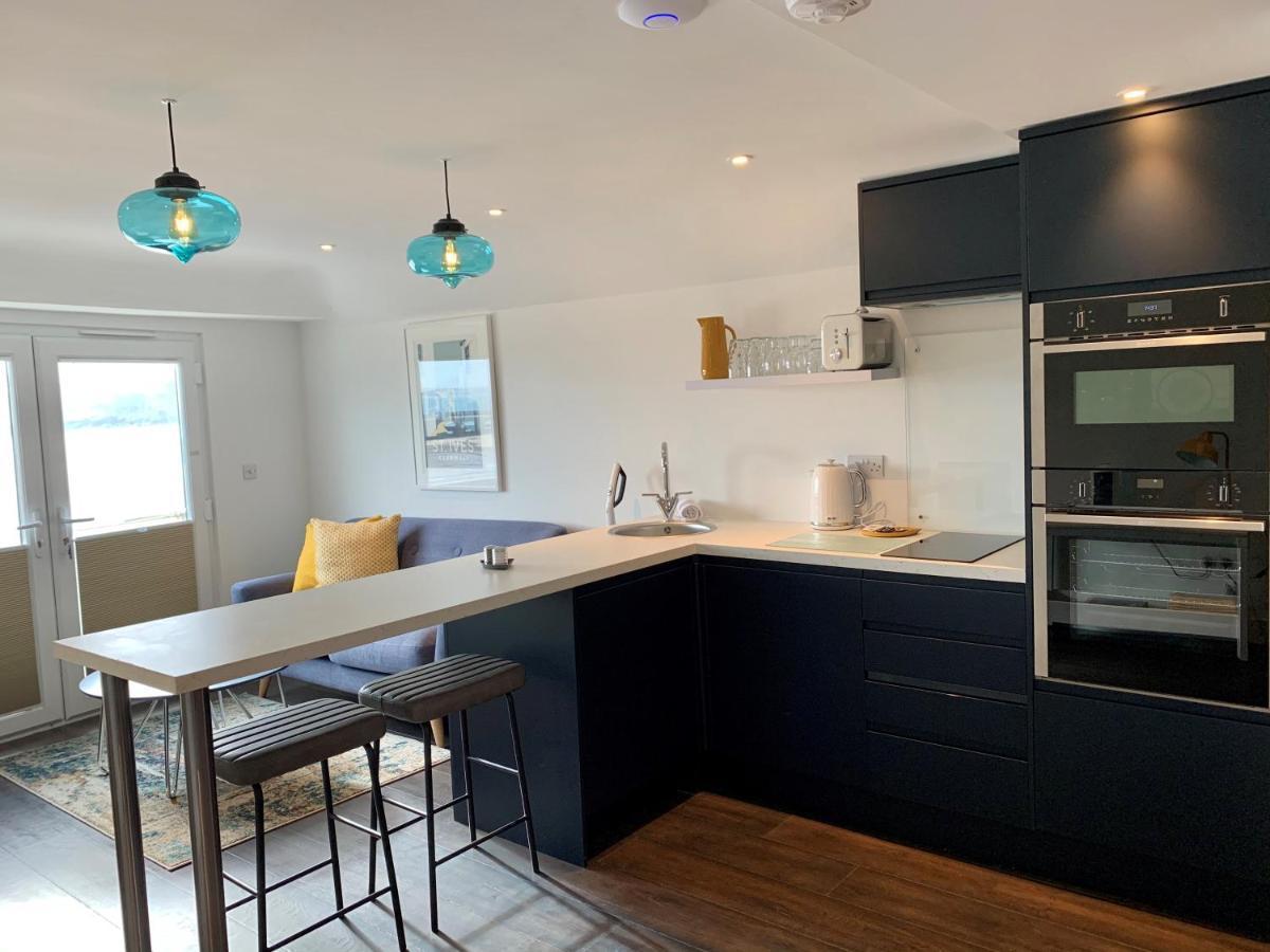 St Ives Modern Studio Apartment With Stunning Views! מראה חיצוני תמונה